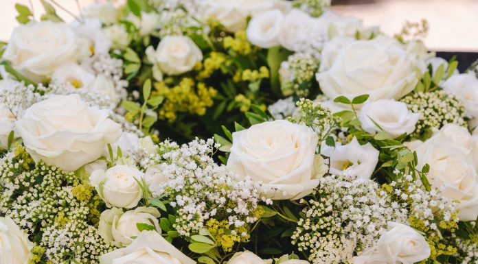 How to Make Funeral Flower Arrangements that Honor the Deceased Funeral Flower