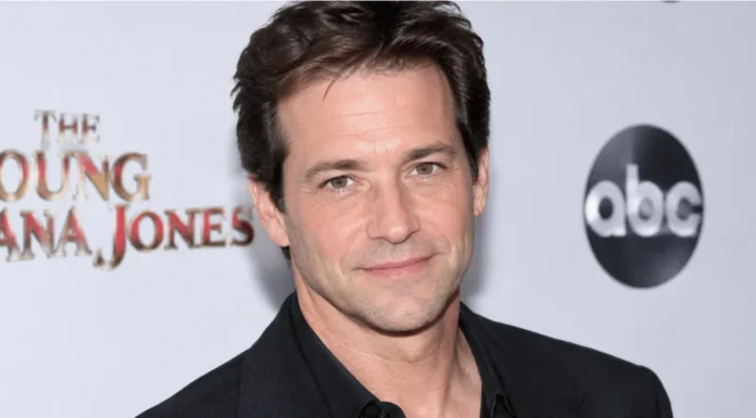 Aaron Lohr: A Complete Guide to Disney Roles, Rent, Acting Career, Marriage to Idina Menzel, and Current Work Aaron Lohr
